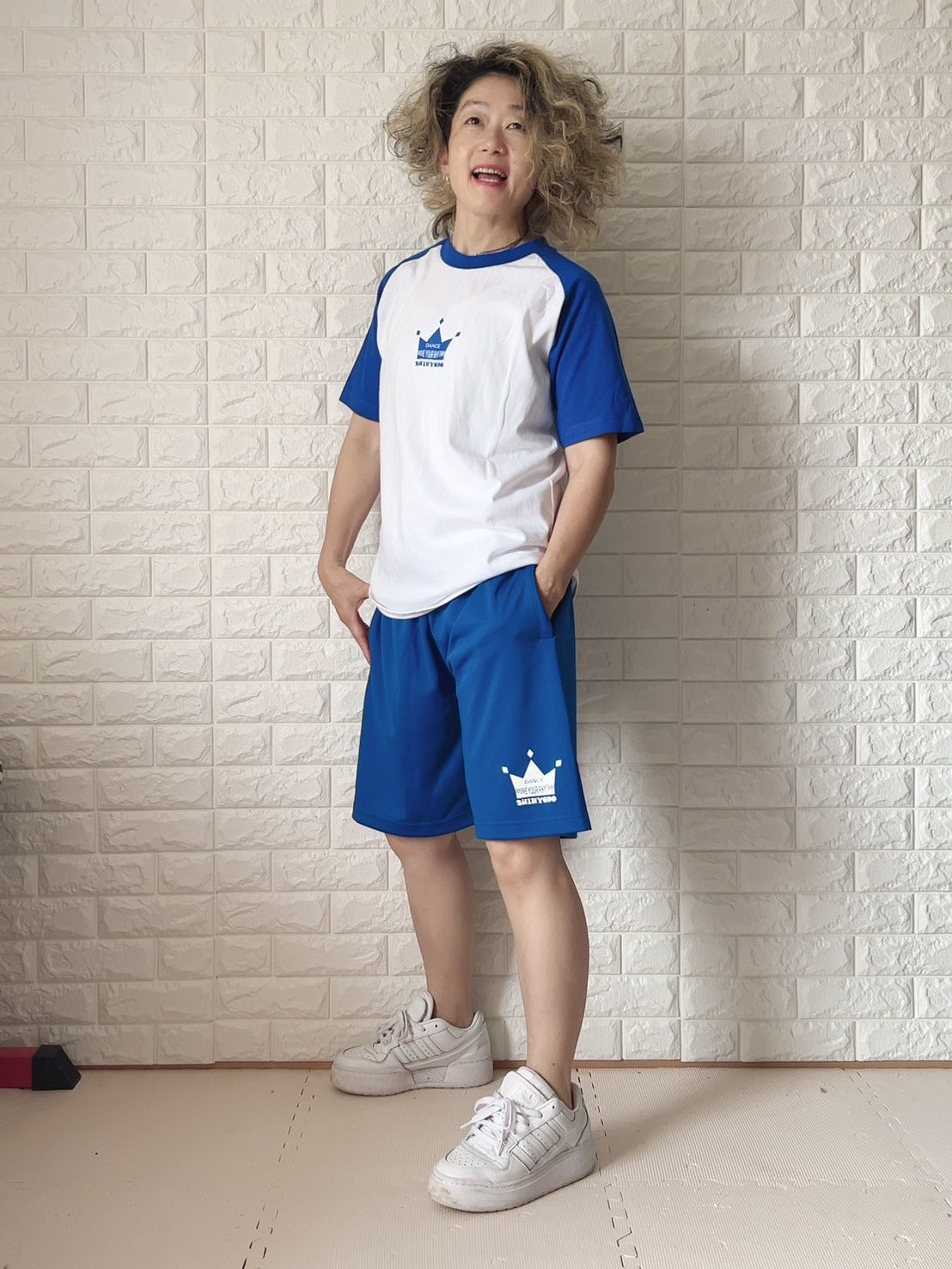 ミニ王冠ラグランTシャツ（ブルー）