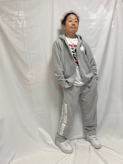 レギュラーウェイトスウェットパンツ　サイドロゴ（グレー×ホワイト）