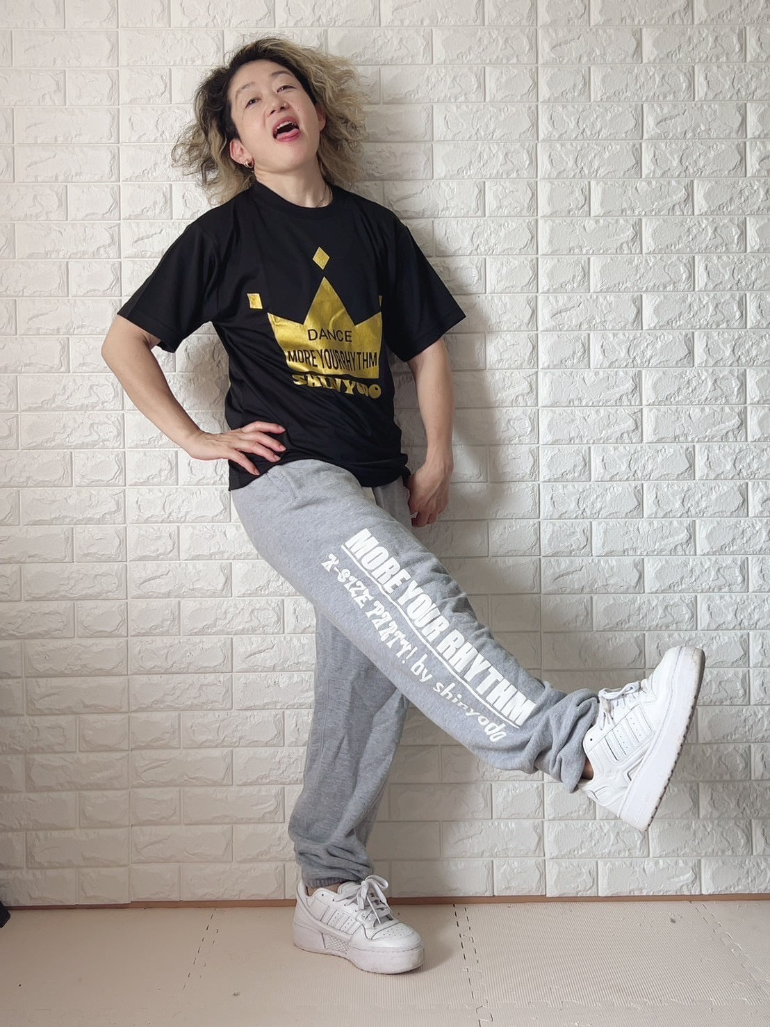 デカ王冠ドライTシャツ（ブラック）