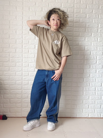 モユリズム　ストアTシャツ（サンドカーキ）