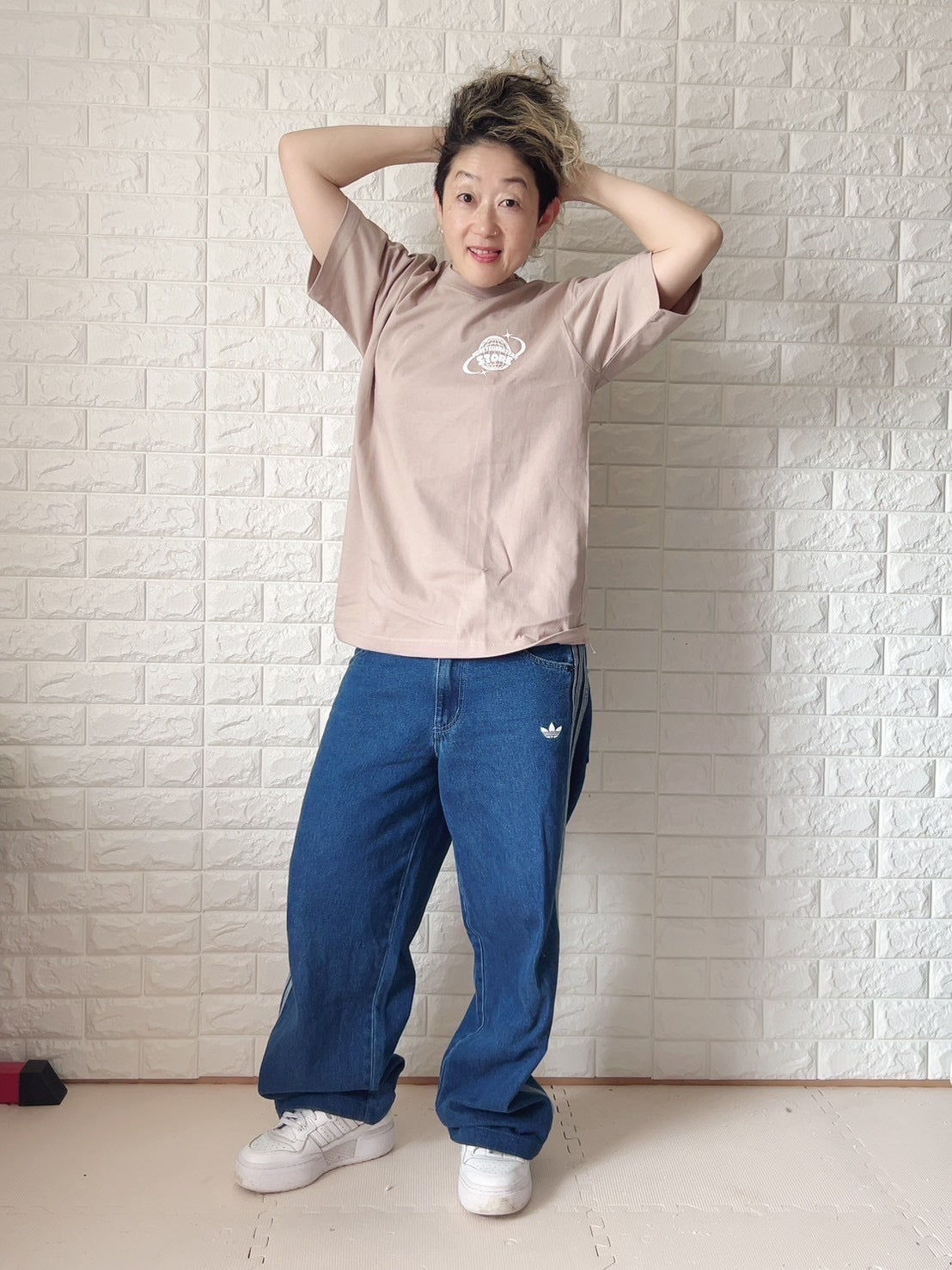 モユリズム　ストアTシャツ（スモーキーピンク）