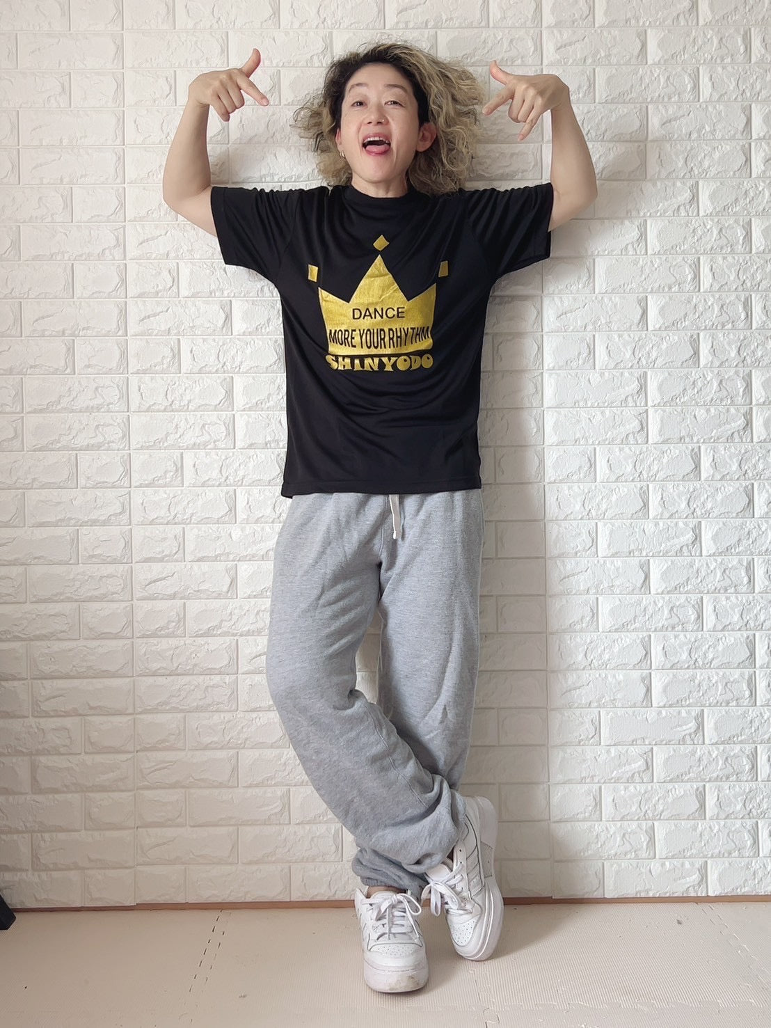 デカ王冠ドライTシャツ（ブラック）